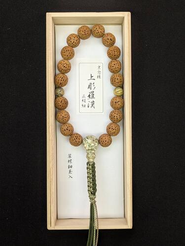 上羅漢彫　18玉　親玉翠螺鈿玉　正絹紐3色8本